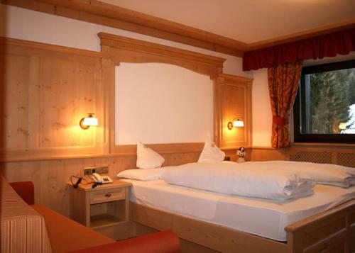 Hotel Alaska