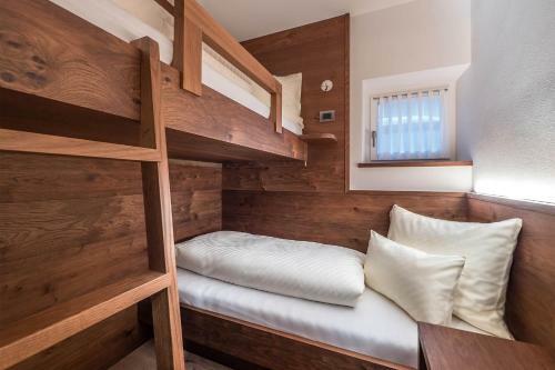 Hotel Arya Alpine Lodge