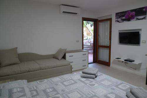 Hostal Villaggio Est Affittacamere