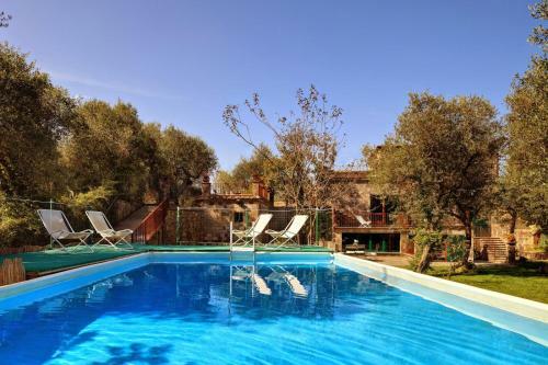 Priora Villa Sleeps 12 Pool Air Con Wifi
