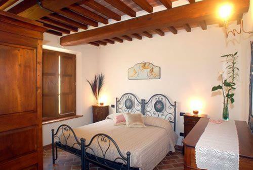 Stabbiano Apartment Sleeps 8 Pool Wifi