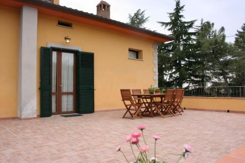 San Cassiano Villa Sleeps 6 Pool Wifi