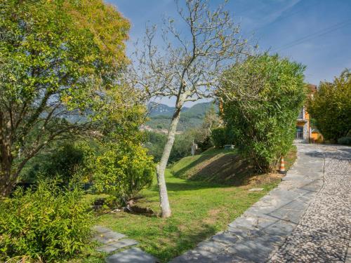 Locazione Turistica La Casa Al Monte