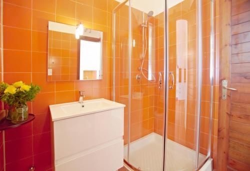 Pinus Village Sea Front Apartment