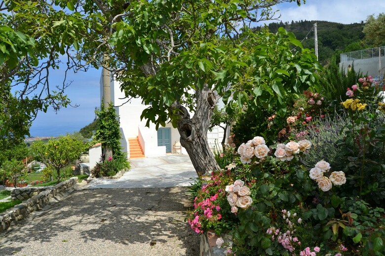 Hotel Borgo Rosso Di Sera Resort