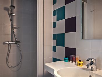 L Hotel De La Folie Mericourt