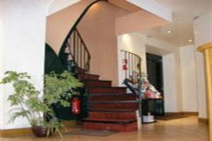 L Hotel De La Folie Mericourt