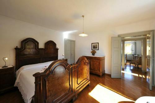 Sala Comacina Villa Sleeps 9
