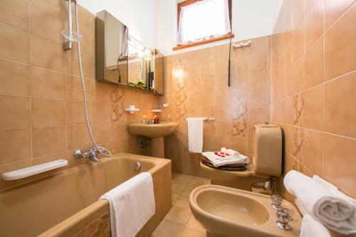 Colonno Apartment Sleeps 4