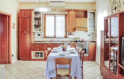 Two-bedroom Apartment In San Costanzo Pu