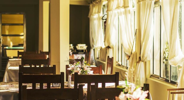 Canzi Cataratas Hotel