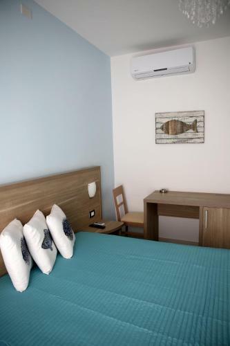 Hostal Taccone Home