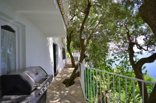 Arienzo Villa Sleeps 12 Pool Air Con Wifi