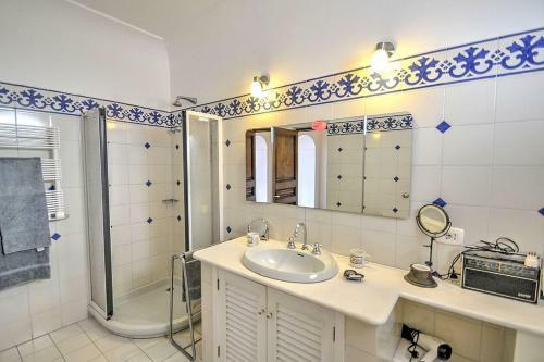 Positano Villa Sleeps 8 Air Con Wifi