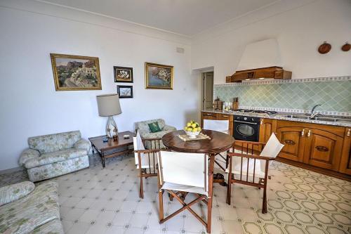 Positano Villa Sleeps 8 Air Con Wifi