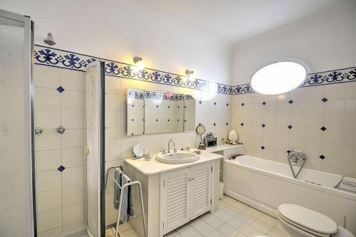 Positano Villa Sleeps 8 Air Con Wifi
