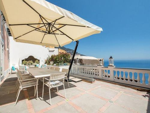 Positano Villa Sleeps 8 Pool Wifi