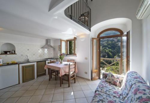 Positano Apartment Sleeps 3 T721473