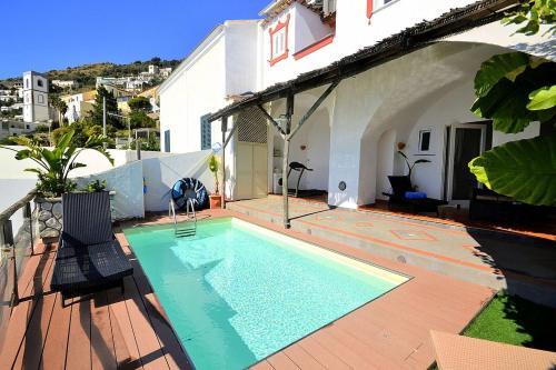 Praiano Villa Sleeps 6 Pool Air Con Wifi