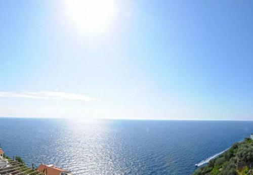Praiano Apartment Sleeps 6 T721478