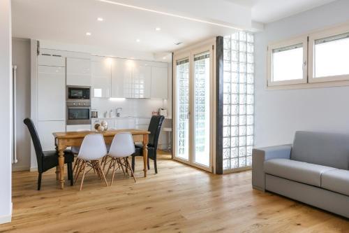 Canal Grande Apartment