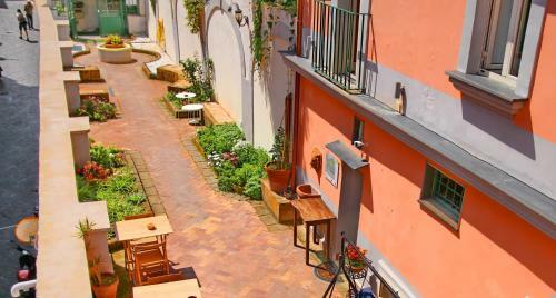 Hostal Il Borghetto Apartments & Rooms