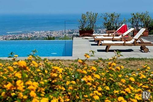 Catania Villa Sleeps 6 Pool Wifi