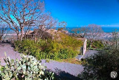 Catania Villa Sleeps 6 Pool Wifi