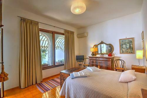 Ravello Villa Sleeps 10 Pool Air Con Wifi