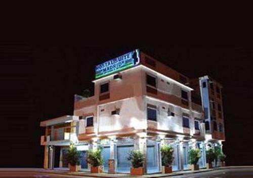 Hotel Guayaquil Hostel Suites Madrid