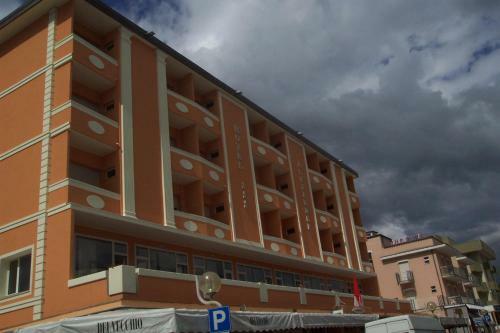 Hotel Alexander Resort