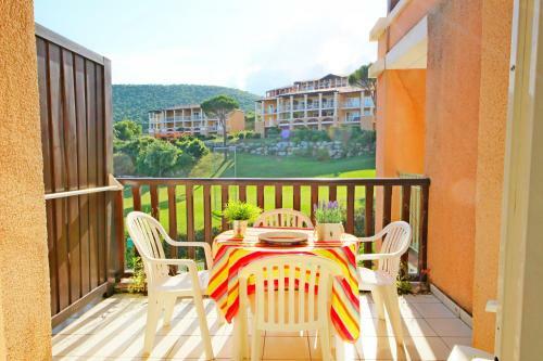 Apartamento Cap Est�rel Vacances - Studio Vue Golf J3 - 96la