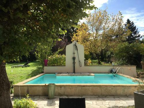 Le G�te Des Colonnes