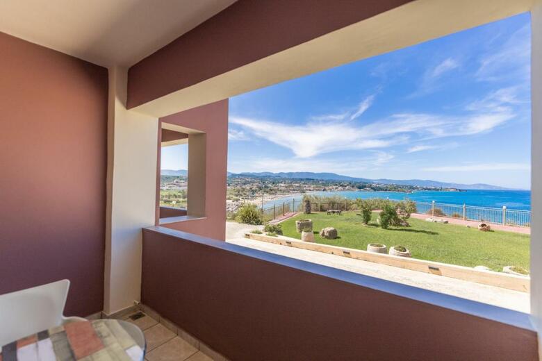 Balcony Hotel