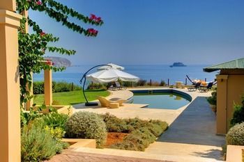 Hotel Monambeles Villas