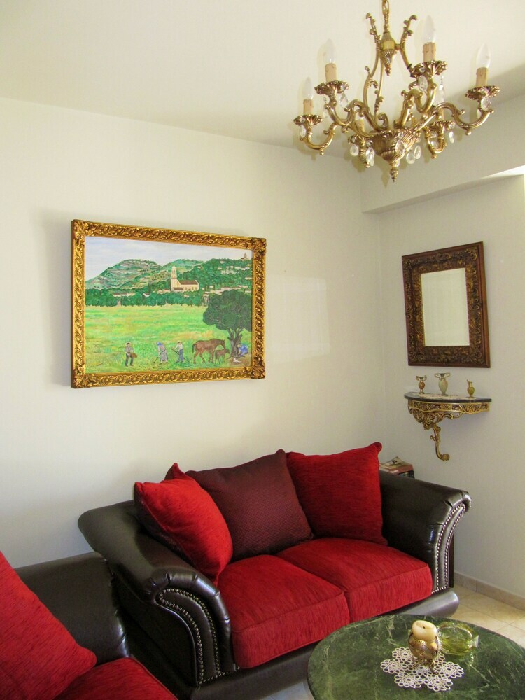 Hotel Monambeles Villas