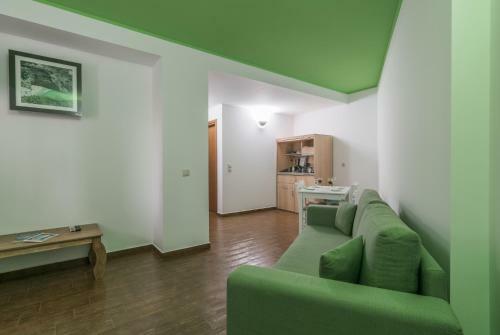Hotel Malion Apartments And Rooms