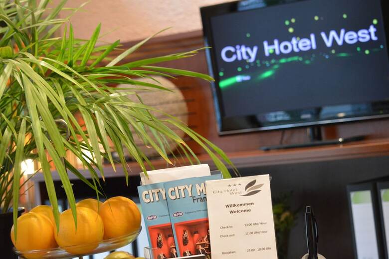 City Hotel-west