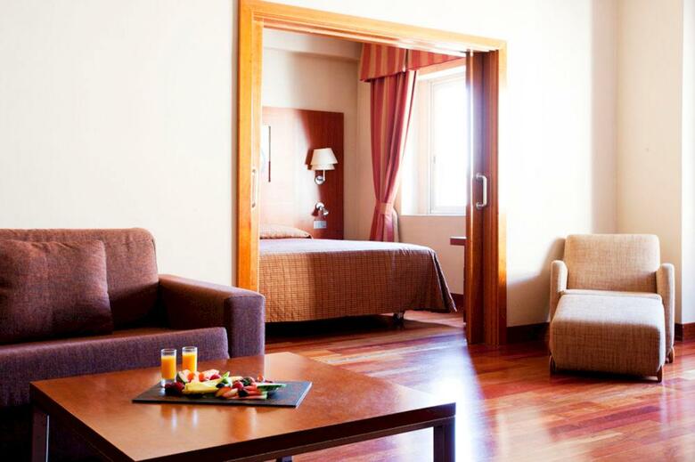 Hotel NH Collection Madrid Col�n