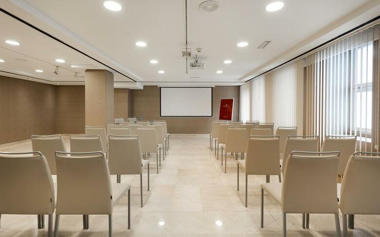 Hotel NH Collection Madrid Col�n