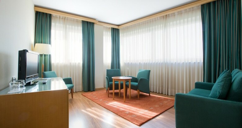 Hotel Logro�o Parque
