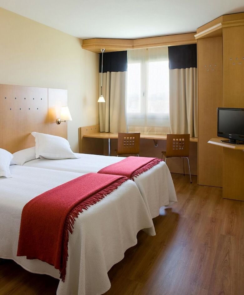 Hotel Logro�o Parque
