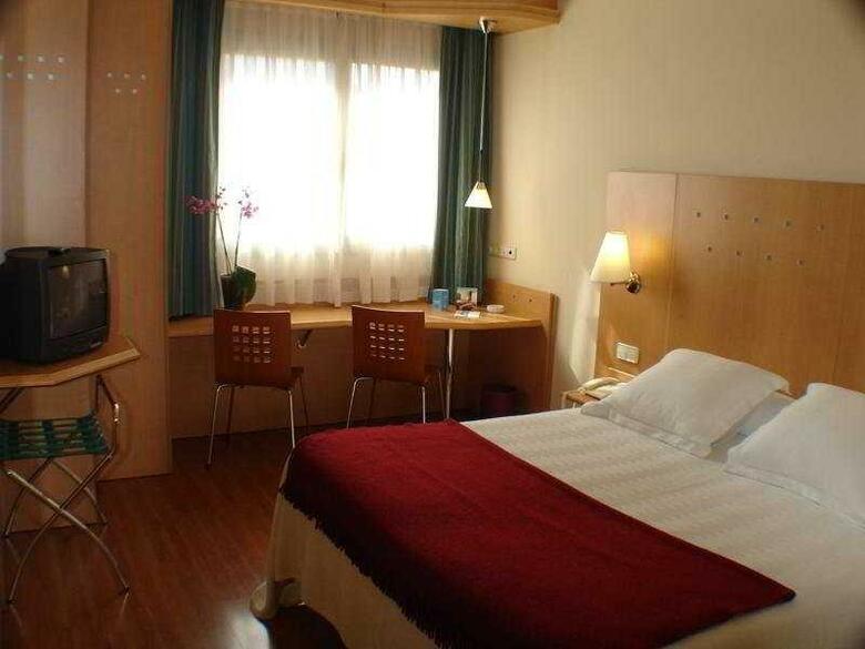 Hotel Logro�o Parque