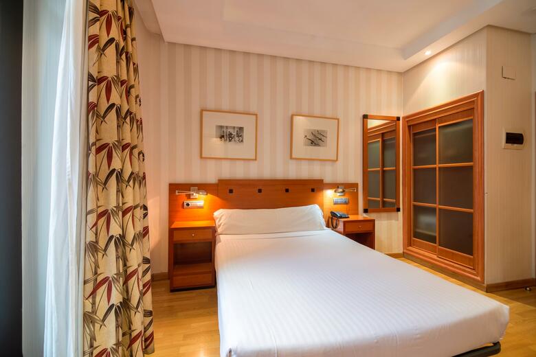 Hotel Petit Palace Londres