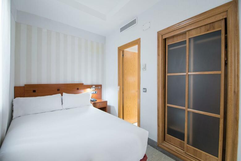 Hotel Petit Palace Londres