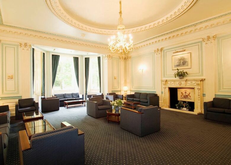 Hotel Columbia