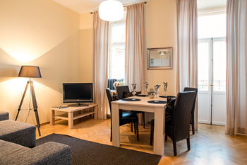 Hotel Oldhouse Apartments