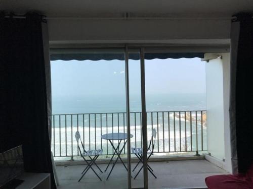 Apartment Appartement Nadaillac : L'oc�an Pour Horizon