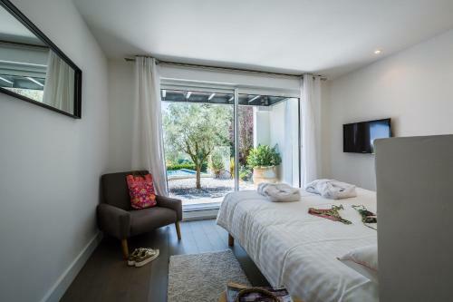 Bidart Villa Sleeps 8 Pool Air Con Wifi