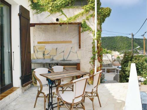 Two-bedroom Apartment In Bonifacio